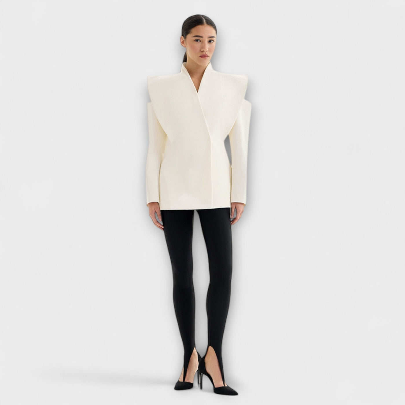 Valeria - Skulpturaler Schulterblazer