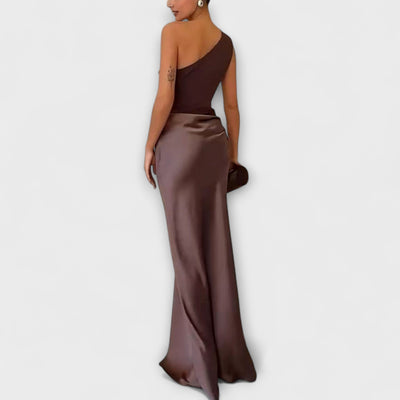 Elegantes Ein-Schulter Falten Maxi Kleid