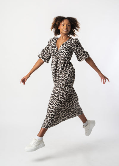 LeoLuxe™ Maxi-Baumwollkleid – Hell